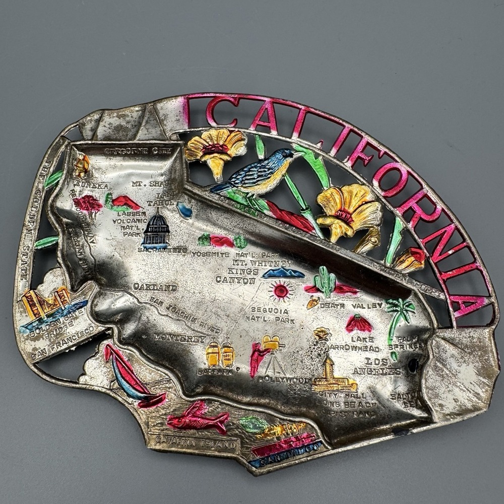 1960s EMBOSSED METAL SHINY STATE CUT OUTS ASHTRAY CALIFORNIA SOUVENIR JAPAN‎